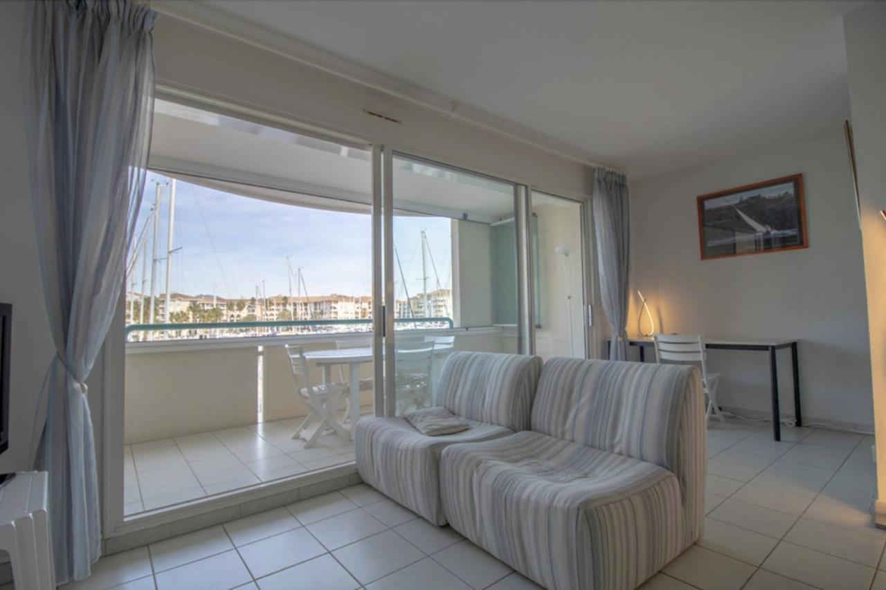 Apartment With Balcony And View On The Port Fréjus Exterior foto